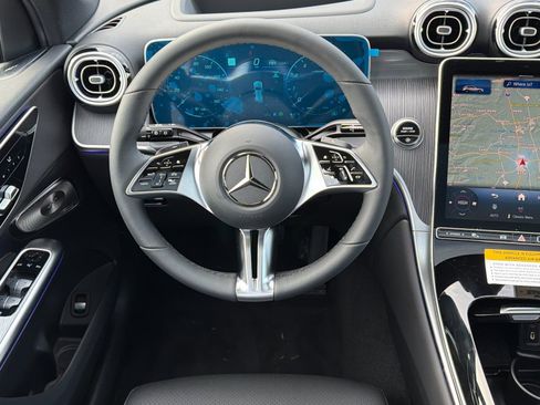 New 2026 Mercedes-Benz GLC 300 4MATIC image 14