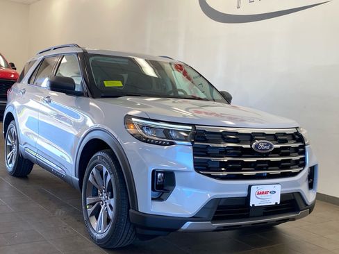 New 2026 Ford Explorer Active AWD/4WD image 9