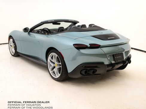 Used 2025 Ferrari Roma Spider RWD image 2