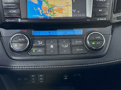 Used 2018 Toyota RAV4 XLE image 19