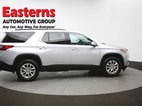 Used 2021 Chevrolet Traverse LT image 43