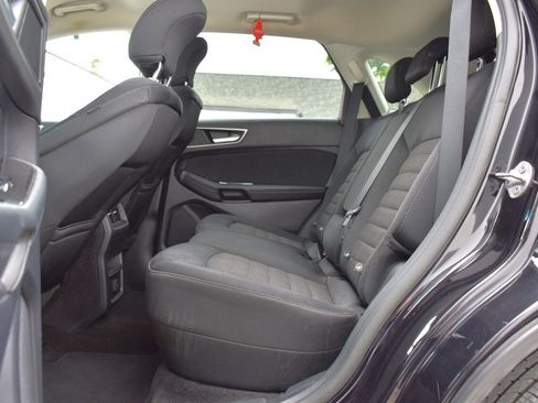 Used 2019 Ford Edge SEL FWD image 22
