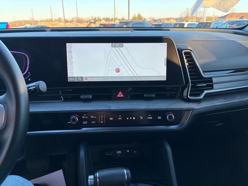 Used 2025 Kia Sportage X-Line w/ Premium Package image 18