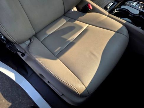 Used 2022 Honda Pilot Touring image 38