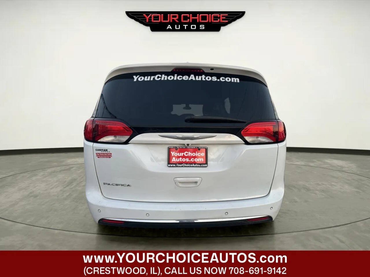 Used 2018 Chrysler Pacifica Touring-L Plus w/ Tire & Wheel Group FWD image 4