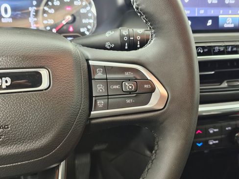 Used 2023 Jeep Compass Limited image 25