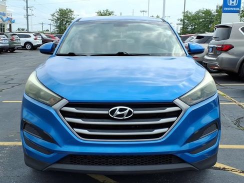 Used 2017 Hyundai Tucson SE w/ Cargo Package FWD image 2