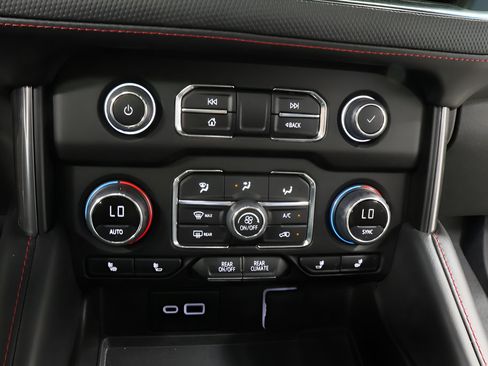 Used 2024 Chevrolet Tahoe RST w/ Luxury Package AWD/4WD image 11