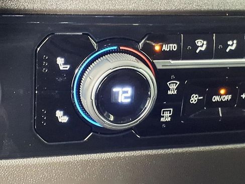 Used 2024 Chevrolet Silverado 1500 RST w/ Z71 Off-Road Package image 7