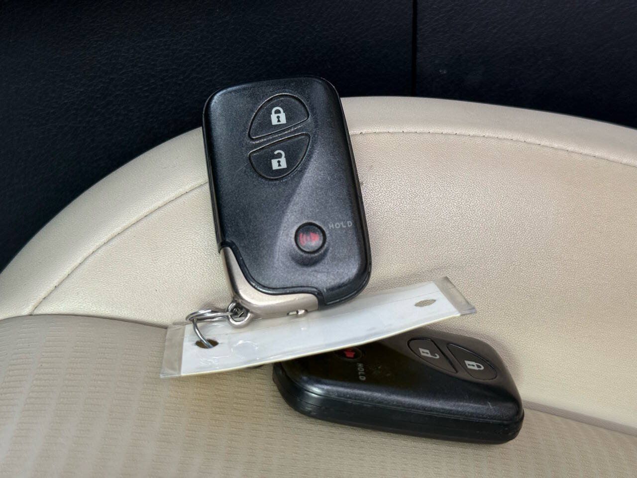 Used 2013 Lexus CT 200h w/ Seat Comfort Pkg FWD image 14