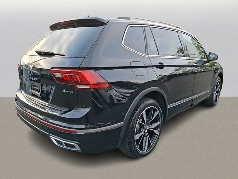 Used 2022 Volkswagen Tiguan SEL R-Line AWD/4WD image 3