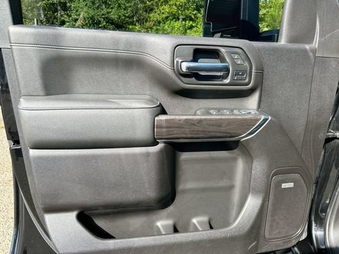 Used 2022 Chevrolet Silverado 2500 LTZ w/ LTZ Convenience Package AWD/4WD image 21