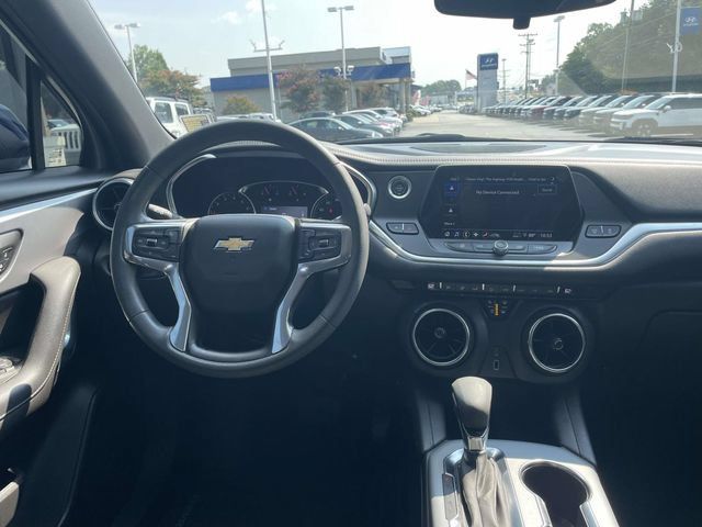 Used 2022 Chevrolet Blazer LT FWD image 14