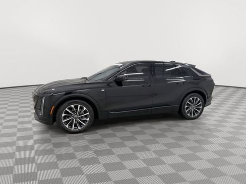 Used 2024 Cadillac Lyriq Sport image 5