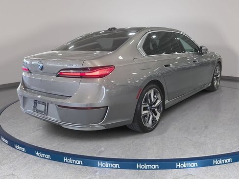 Certified 2023 BMW i7 xDrive60 w/ Executive Package 2 AWD/4WD image 5
