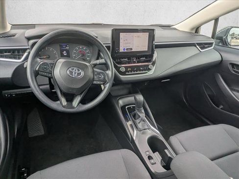 Used 2025 Toyota Corolla LE image 15