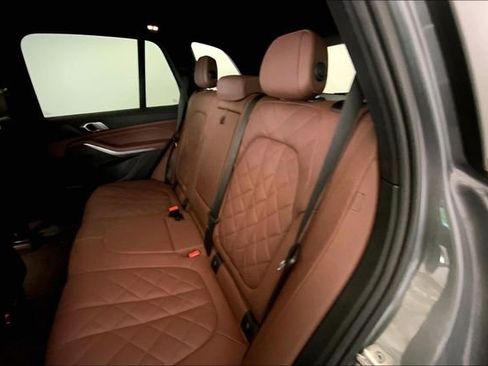 Used 2024 BMW X5 sDrive40i w/ Parking Assistance Package RWD image 11