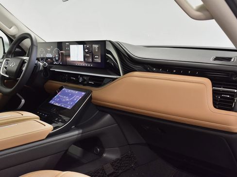 New 2026 INFINITI QX80 Luxe w/ Exterior Package image 16