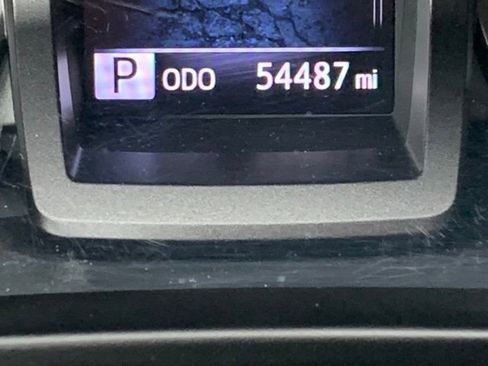 Used 2021 Toyota Tacoma TRD Off-Road w/ Technology Package image 21