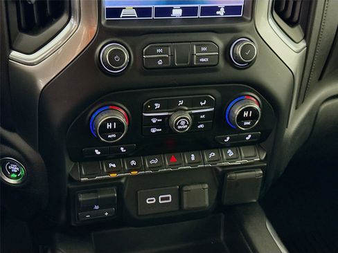 Used 2020 Chevrolet Silverado 1500 RST w/ All-Star Edition image 9