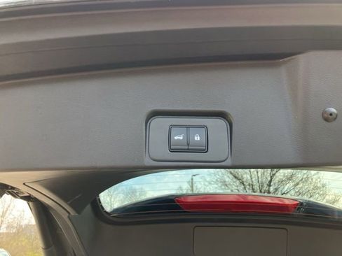 Used 2026 Nissan Rogue SL AWD/4WD image 32