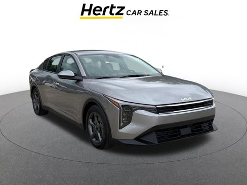 Used 2025 Kia K4 LXS image 1