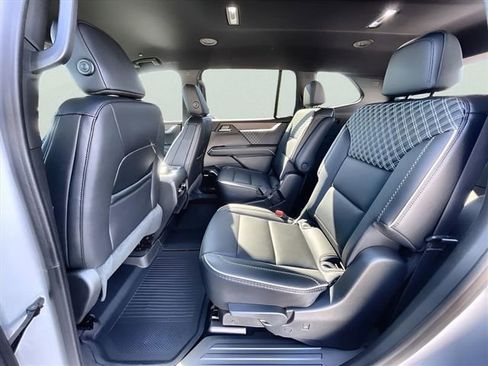 New 2026 GMC Acadia Denali w/ Super Cruise Package image 25