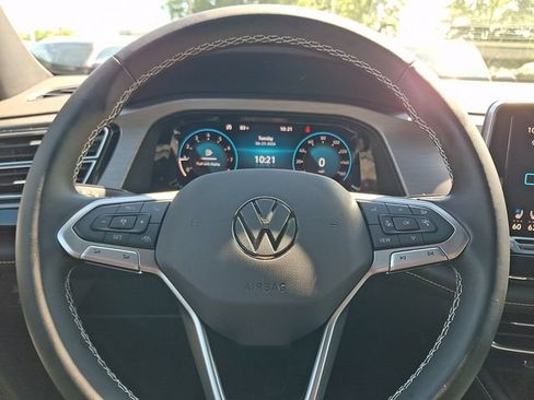 New 2026 Volkswagen Atlas Cross Sport SE AWD/4WD image 9