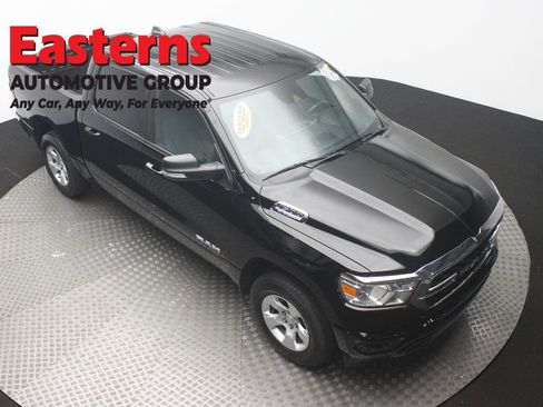 Used 2022 RAM 1500 Big Horn AWD/4WD image 3