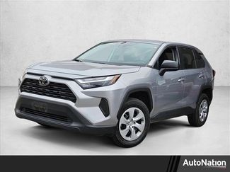 Used 2024 Toyota RAV4 LE video 1