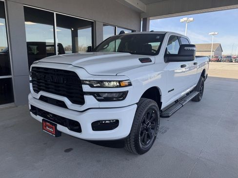 New 2026 RAM 2500 Big Horn AWD/4WD image 2