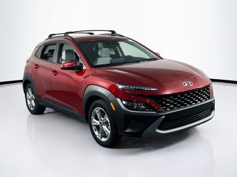 Used 2023 Hyundai Kona SEL image 3