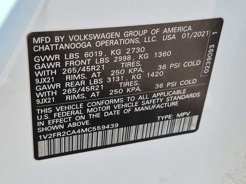 Used 2021 Volkswagen Atlas SEL Premium AWD/4WD image 36