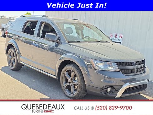 Used 2018 Dodge Journey Crossroad w/ Driver Convenience Group FWD image 1