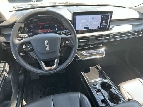 Certified 2024 Lincoln Corsair FWD w/ Equipment Group 101A image 29