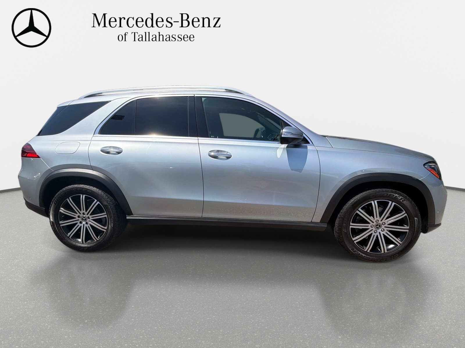 Certified 2025 Mercedes-Benz GLE 350 4MATIC w/ Winter Package image 4