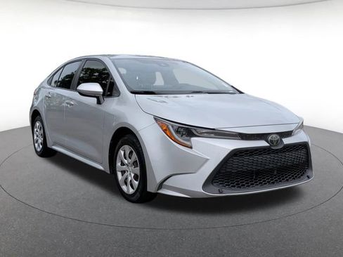 Used 2020 Toyota Corolla LE FWD image 7