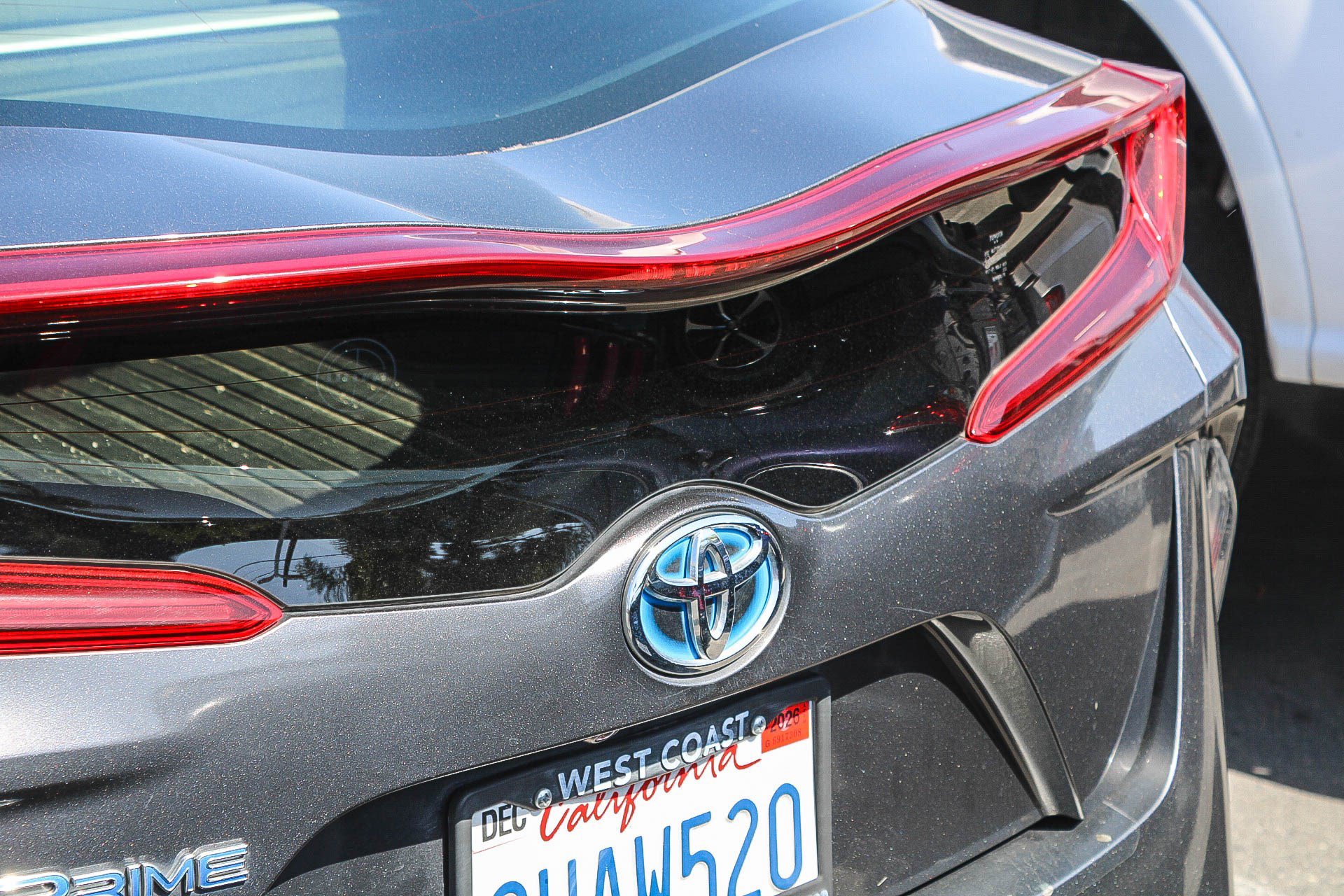 Used 2021 Toyota Prius Prime LE FWD image 10