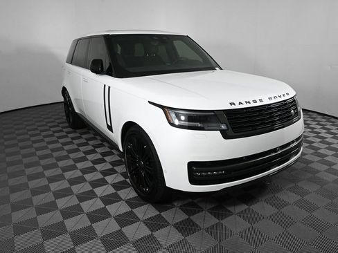 Used 2024 Land Rover Range Rover SE AWD/4WD image 22