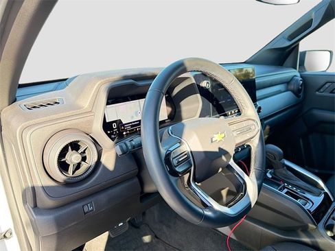 Used 2025 Chevrolet Colorado W/T w/ WT Custom Package image 23