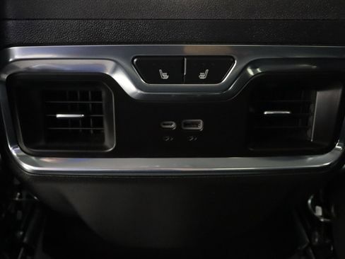 Used 2025 GMC Sierra 1500 Denali w/ Denali Reserve Package image 35