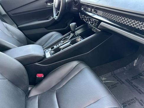 Used 2025 Honda Accord Sport image 17