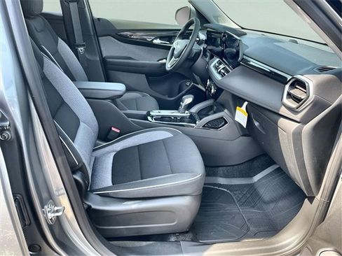 New 2026 Chevrolet TrailBlazer LT w/ Convenience Package image 17