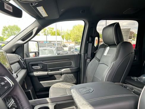 New 2026 RAM 2500 Laramie AWD/4WD image 29