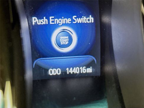 Used 2013 Toyota Avalon Limited w/ Technology Pkg FWD image 20