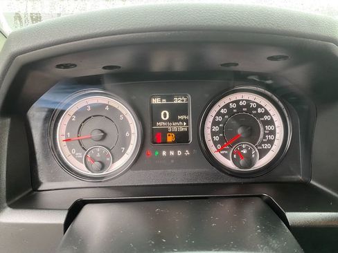 Used 2019 RAM 1500 Classic SLT image 18