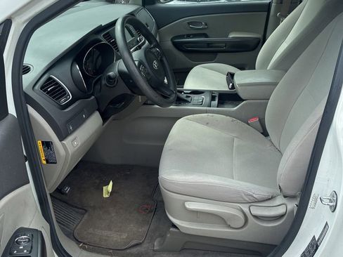 Used 2017 Kia Sedona L FWD image 9