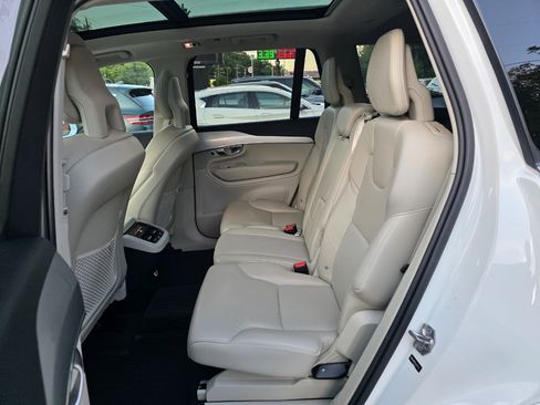 Used 2018 Volvo XC90 T6 Momentum w/ Convenience Package image 11