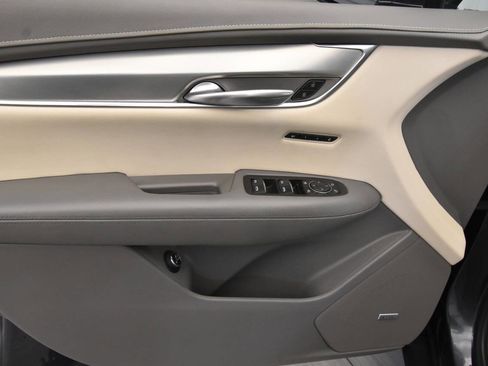 Used 2020 Cadillac XT5 Premium Luxury image 13