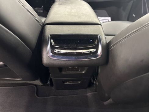 Used 2020 Cadillac XT6 Premium Luxury AWD/4WD image 36